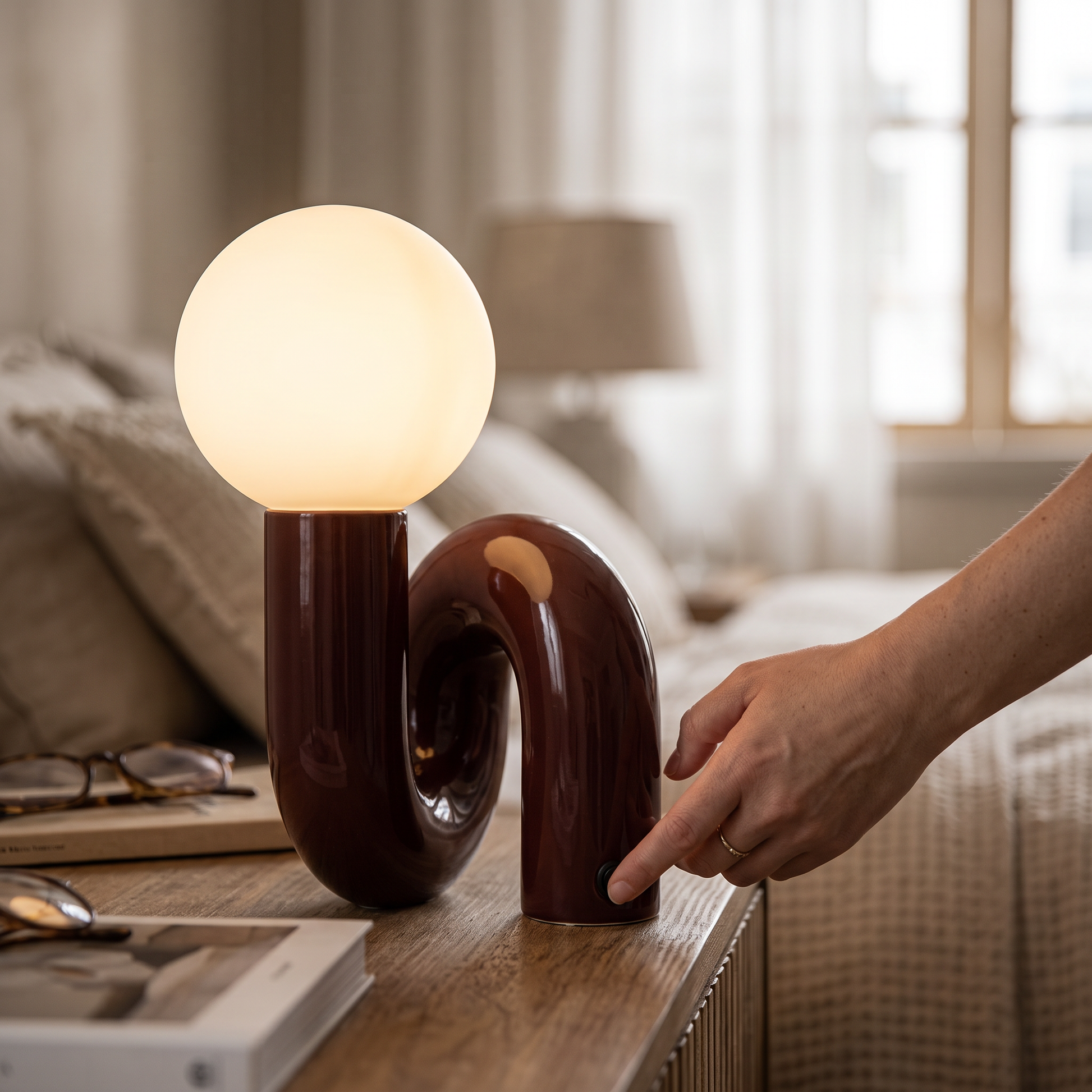 Modern Spiral Bedside Table Lamp